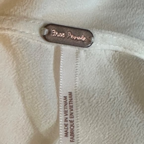 Free People Women's City Lights Cowl Neck Pullover Top Imported Ivory SZ M NWT - Picture 5 of 9